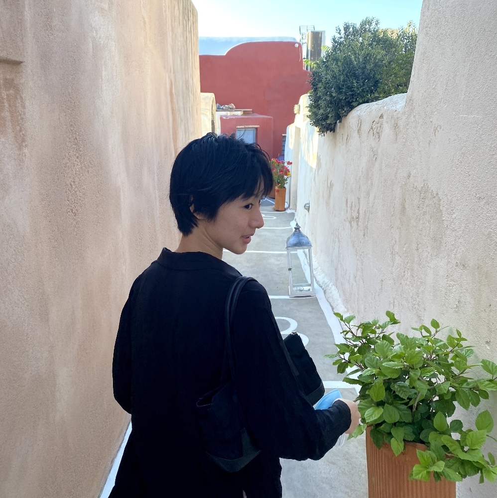 Meet your Posher, Ching